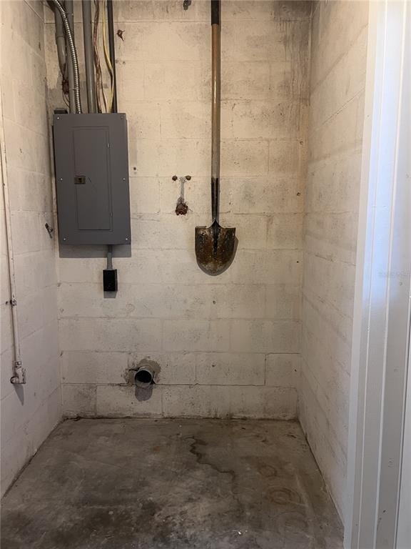2495 Baywood Drive E - Photo 8