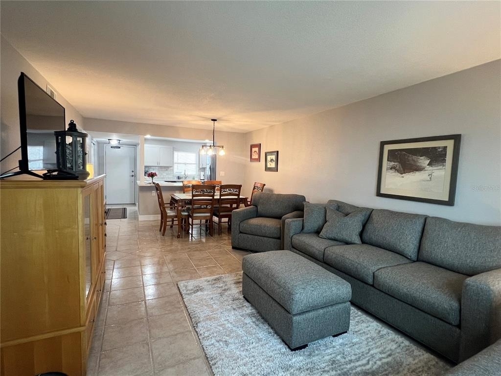 1270 Gulf Boulevard - Photo 2