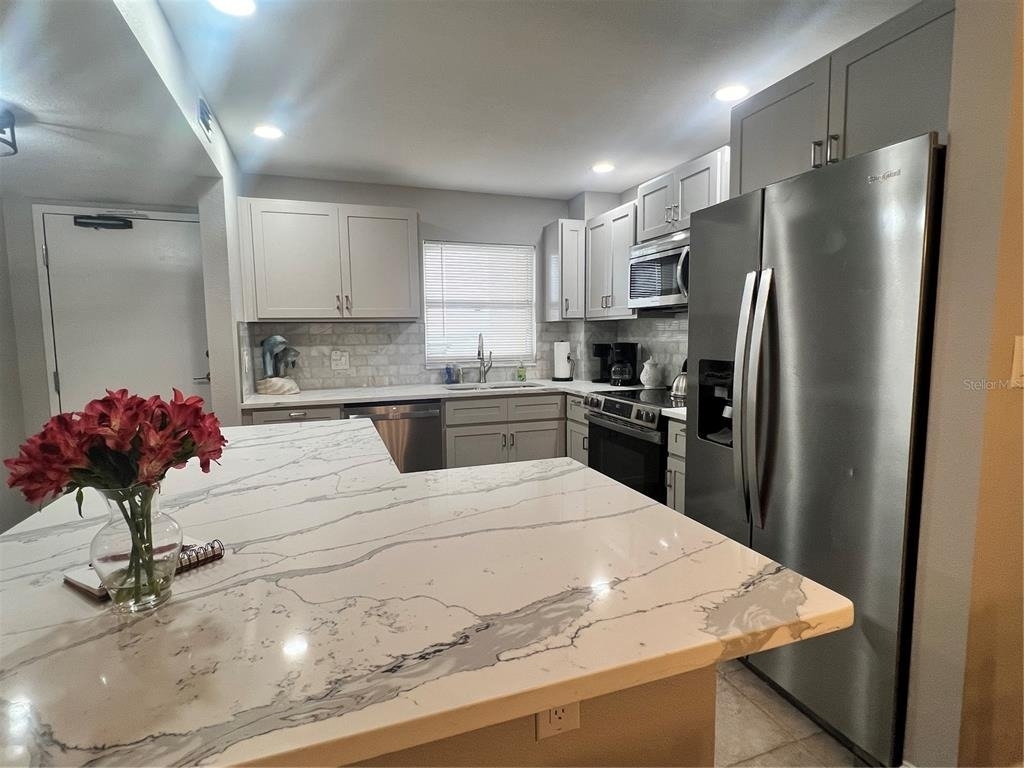 1270 Gulf Boulevard - Photo 8