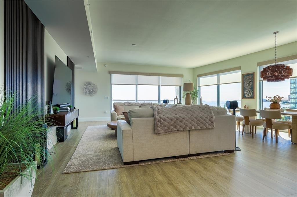 2910 W Barcelona Street - Photo 13