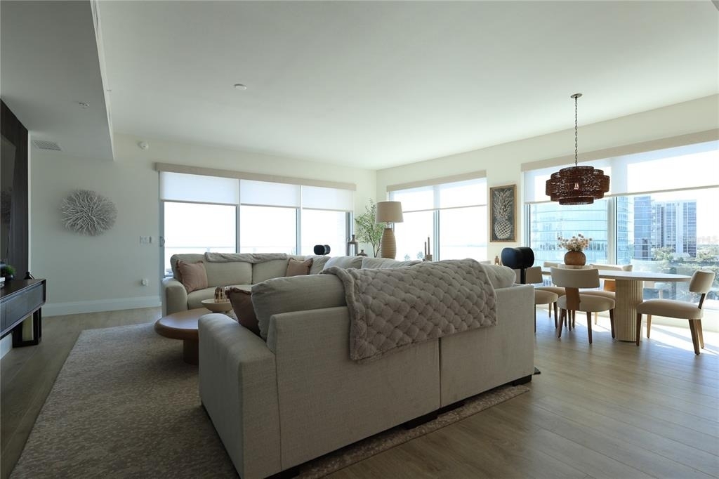 2910 W Barcelona Street - Photo 12