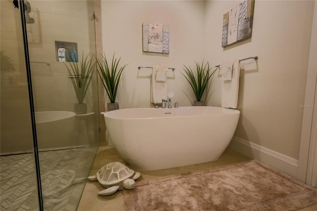 2910 W Barcelona Street - Photo 23