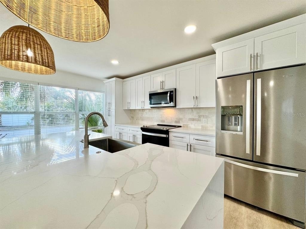 1101 46th Street N - Photo 11