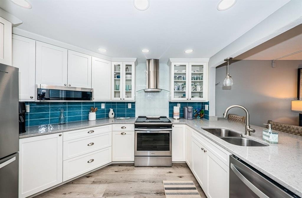 6295 Bahia Del Mar Circle - Photo 3