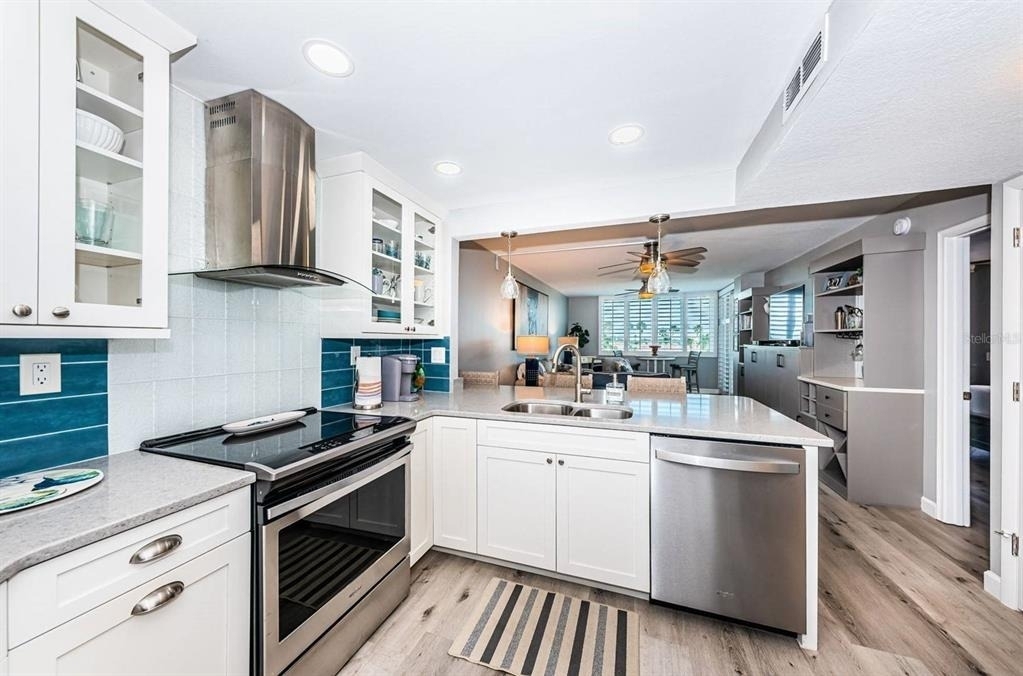 6295 Bahia Del Mar Circle - Photo 4