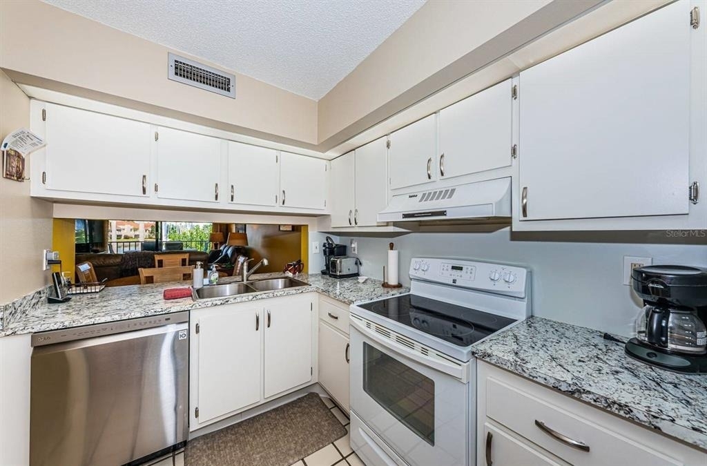 6273 Bahia Del Mar Boulevard - Photo 7