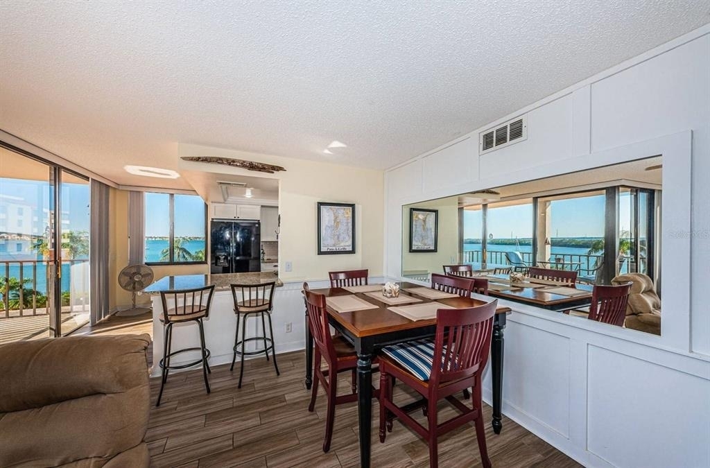 6357 Bahia Del Mar Boulevard - Photo 2