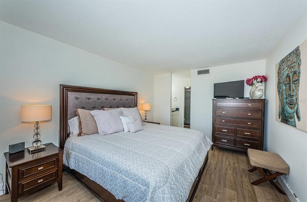 6365 Bahia Del Mar Boulevard - Photo 15