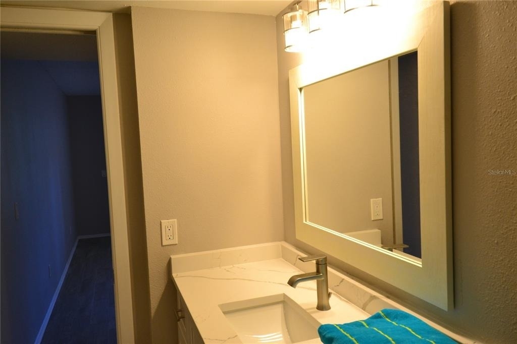 135 W Cypress Court - Photo 11