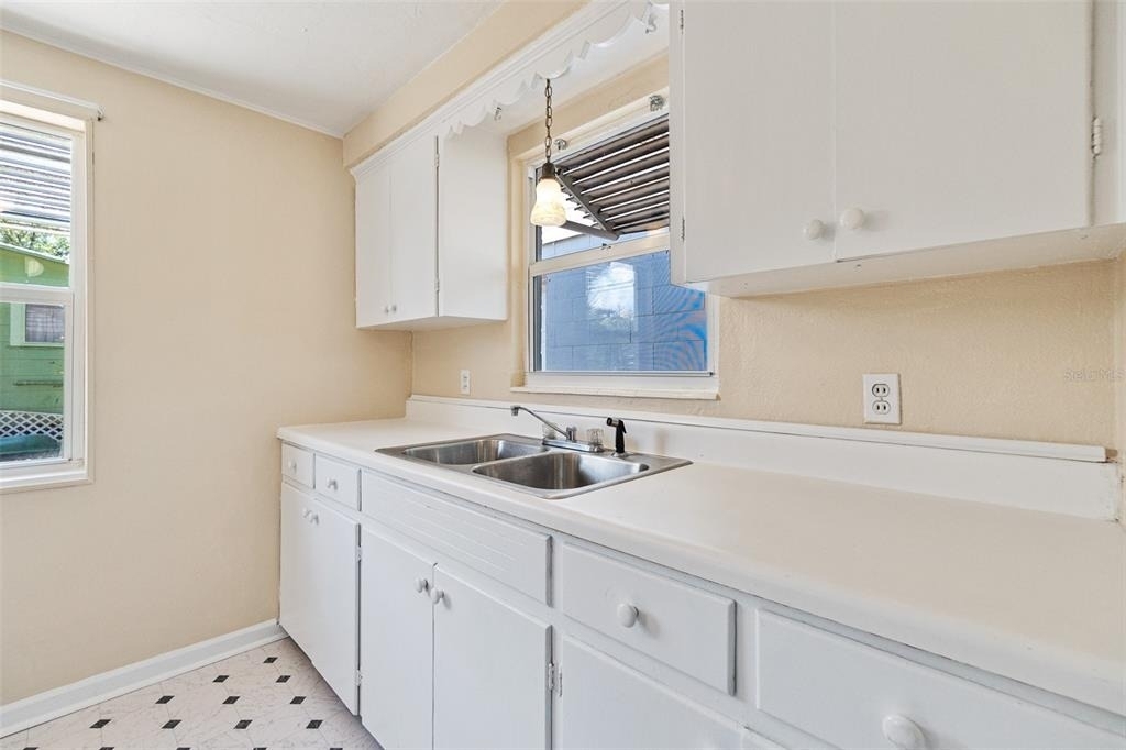 608 Missouri Avenue - Photo 15