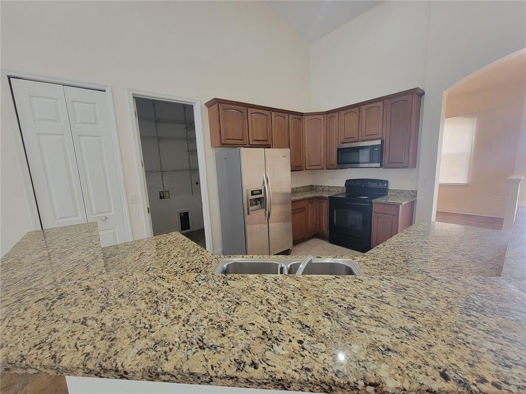 13092 Sw 84th Terrace Road - Photo 2