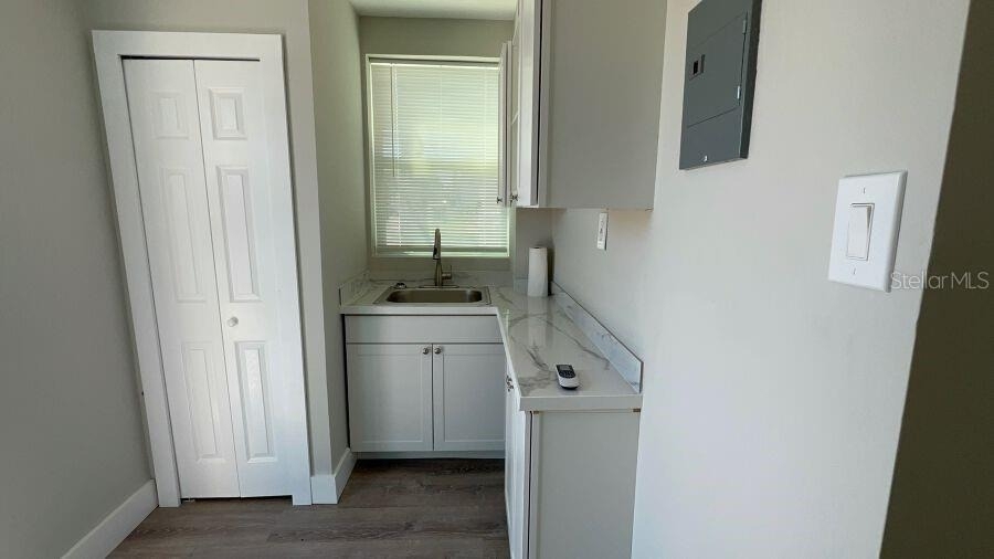 706 Harvey - Photo 4