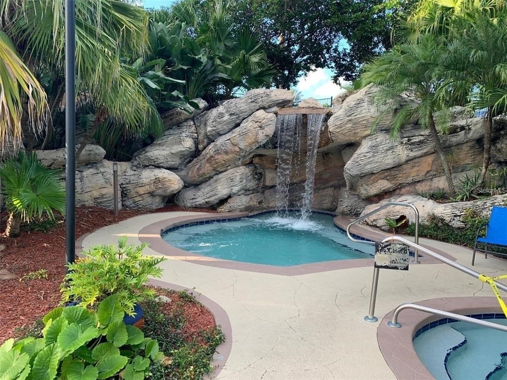 7250 Westpointe Boulevard - Photo 12