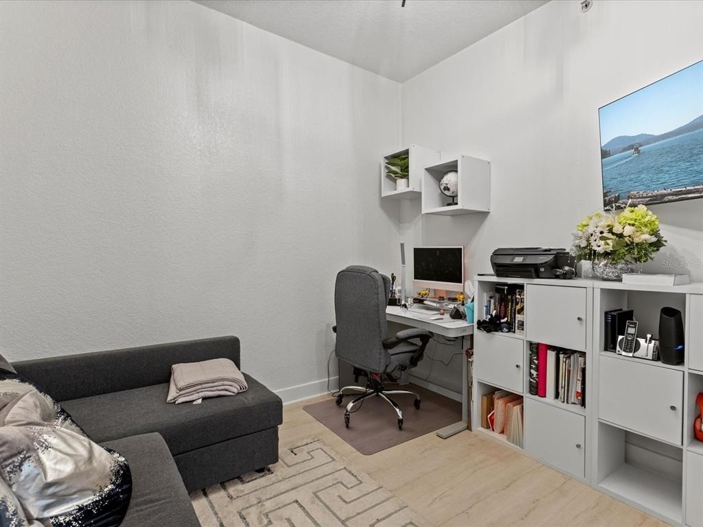 150 E Robinson Street - Photo 25