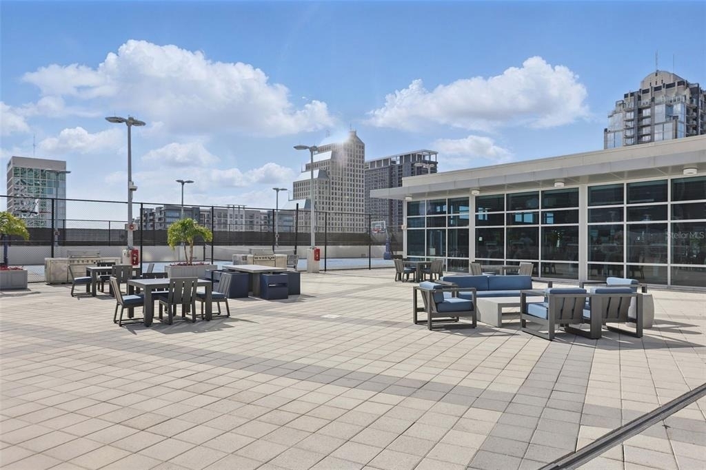 150 E Robinson Street - Photo 29