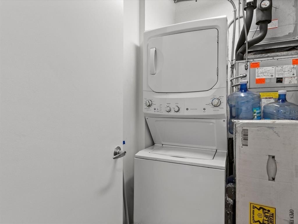 150 E Robinson Street - Photo 24