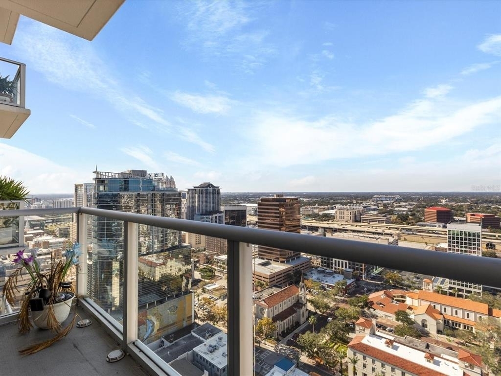 150 E Robinson Street - Photo 21
