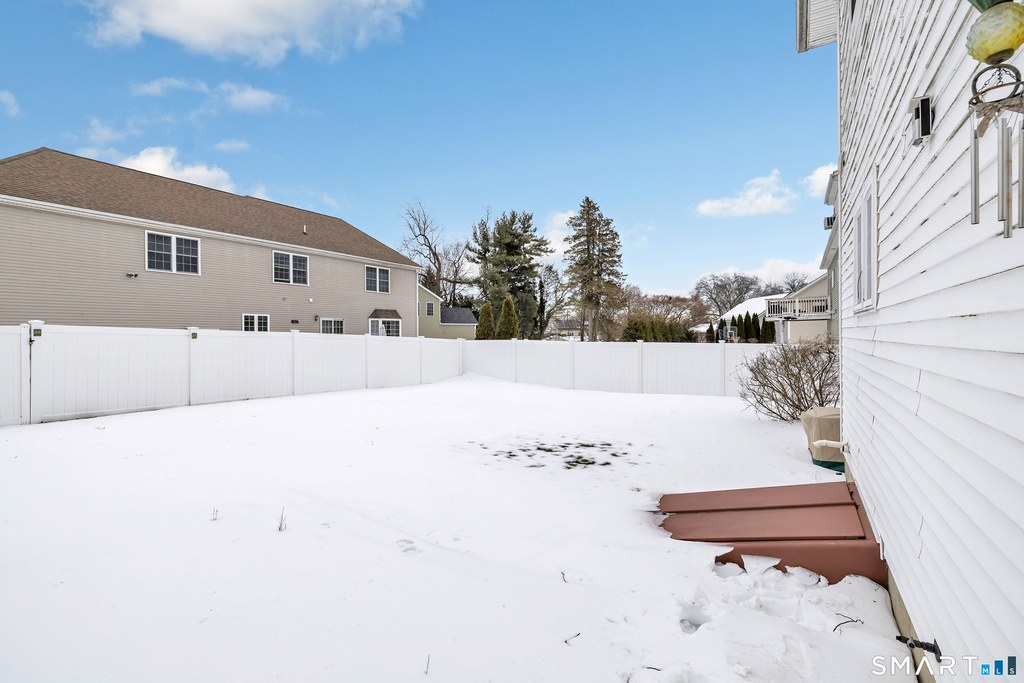 240 Highland Avenue - Photo 39