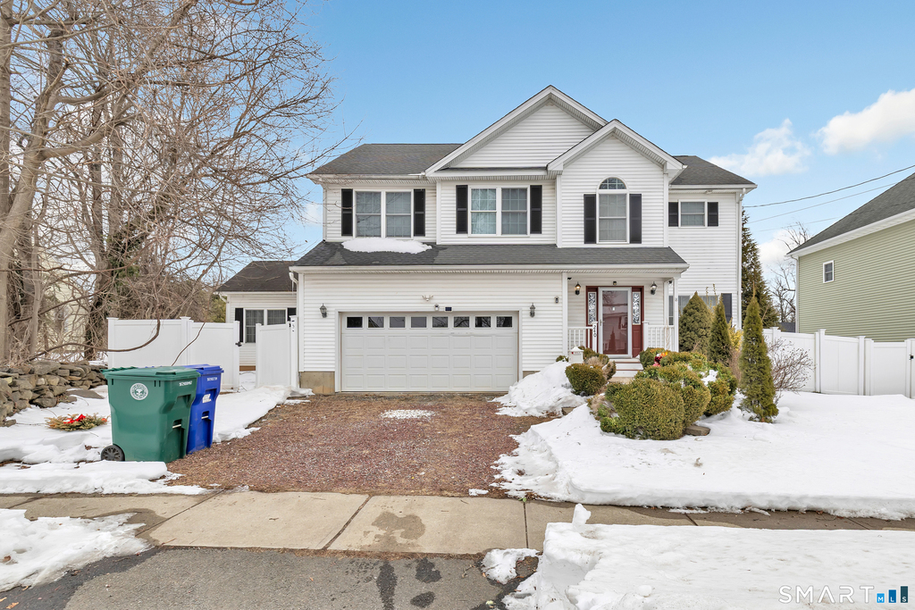 240 Highland Avenue - Photo 3