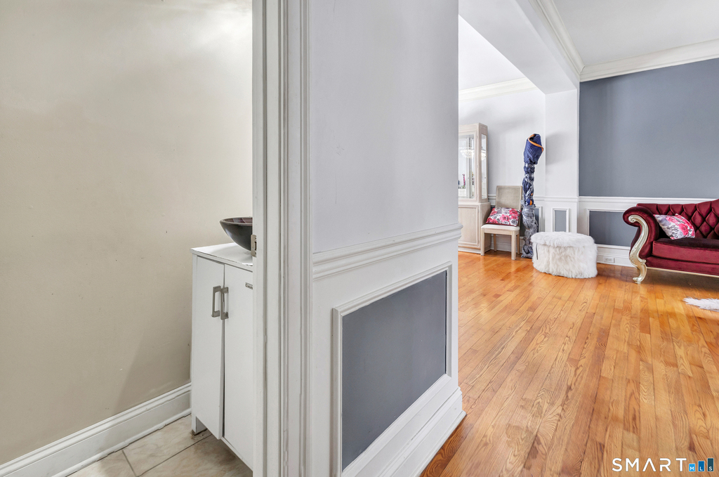 240 Highland Avenue - Photo 14