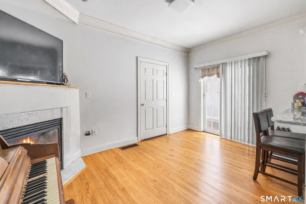 240 Highland Avenue - Photo 24