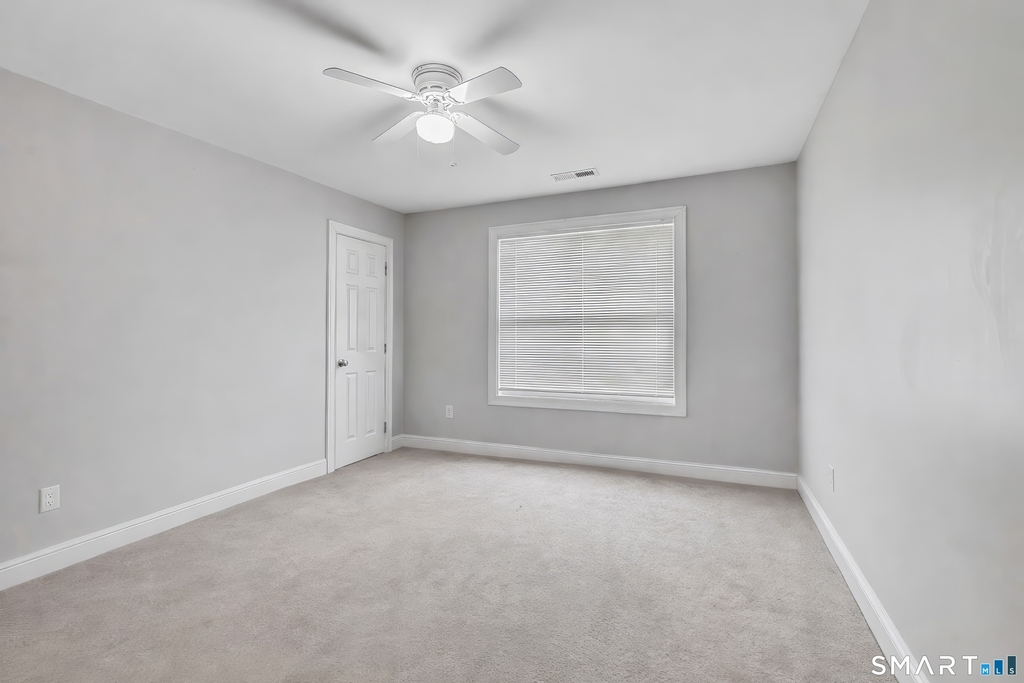 240 Highland Avenue - Photo 35
