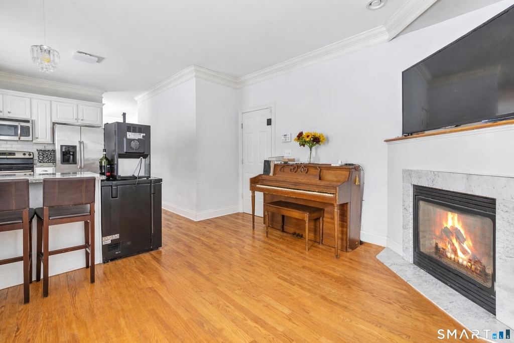 240 Highland Avenue - Photo 22