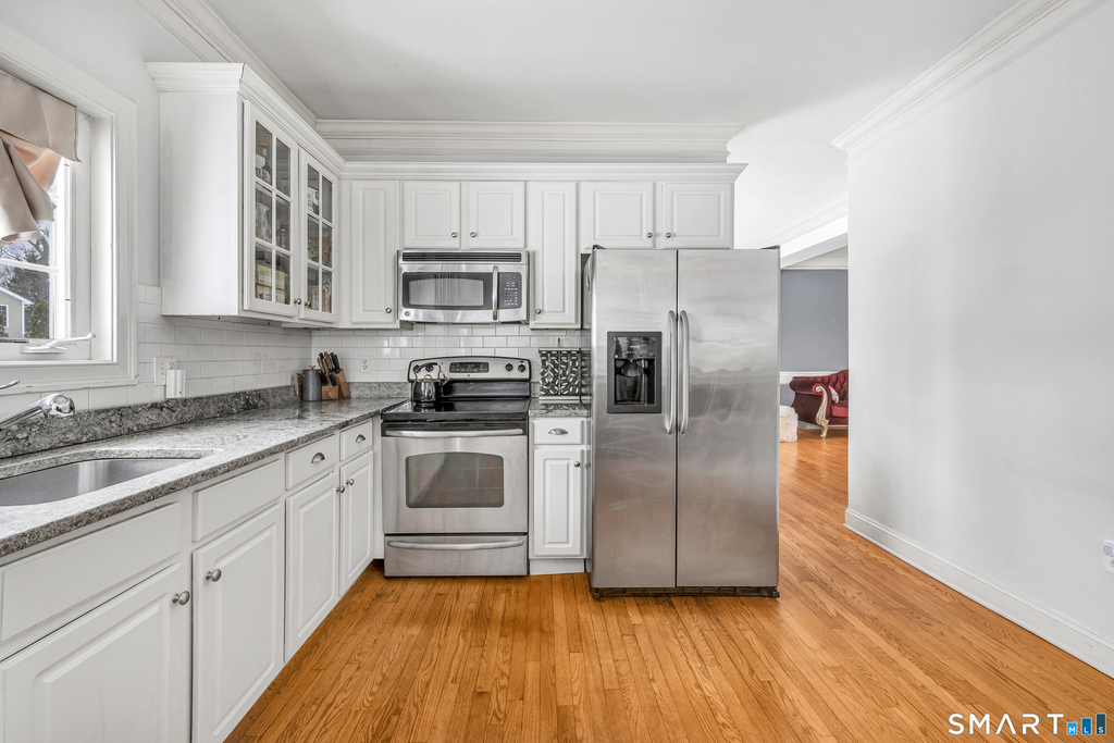 240 Highland Avenue - Photo 18