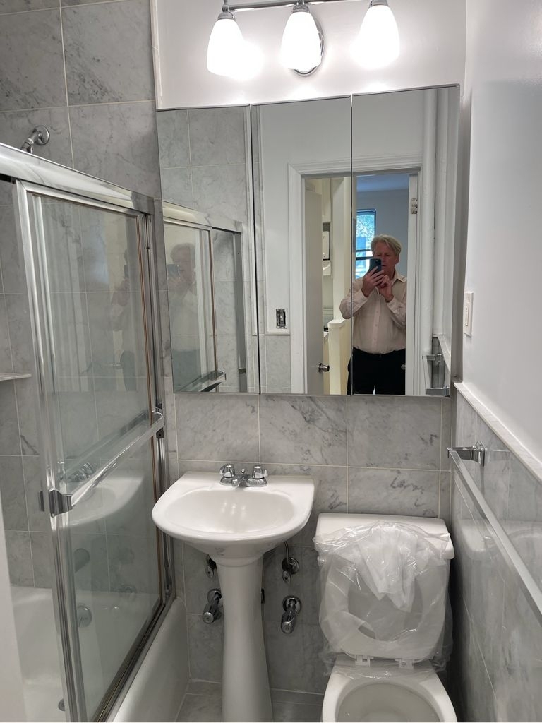 East 83rd Street - Photo 2