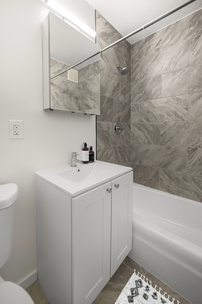 2nd Avenue - Photo 9