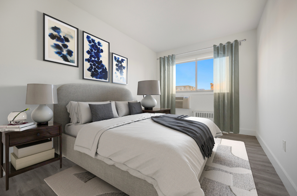 2nd Avenue - Photo 4