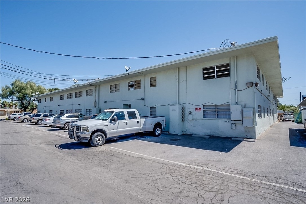 1700 Rexford Drive - Photo 9