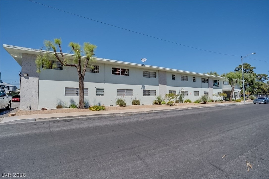 1700 Rexford Drive - Photo 8