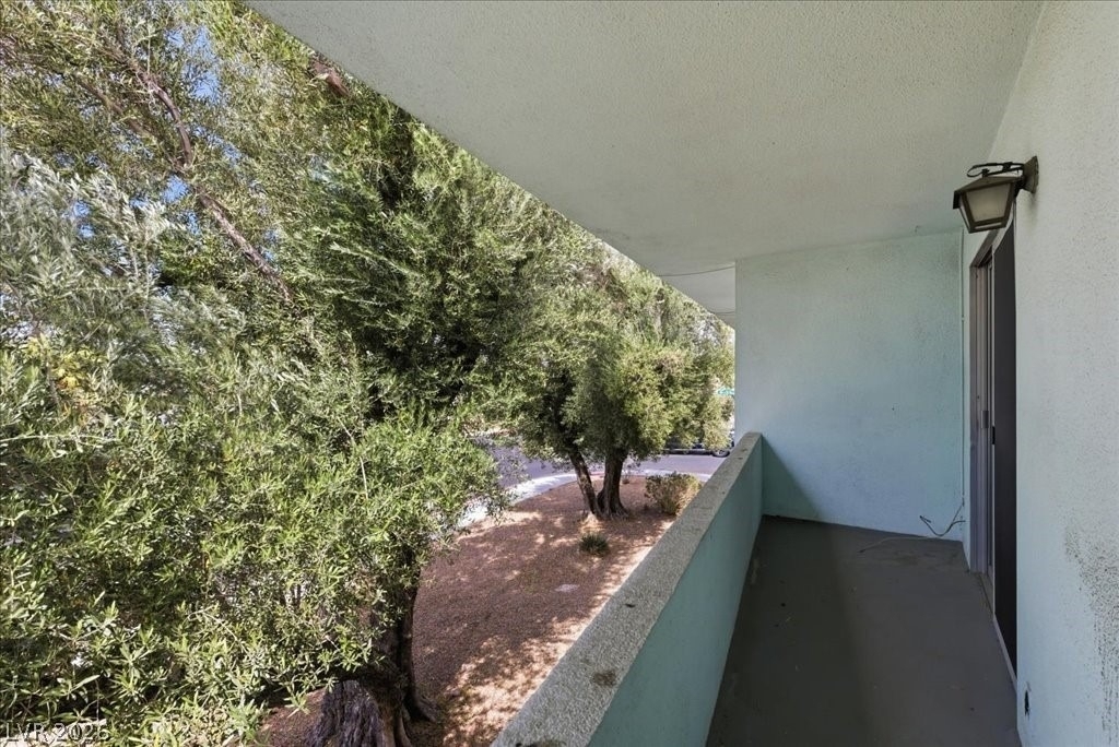 1700 Rexford Drive - Photo 21