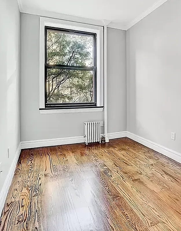 37 Cornelia St - Photo 1