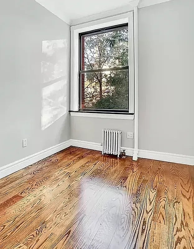 37 Cornelia St - Photo 5