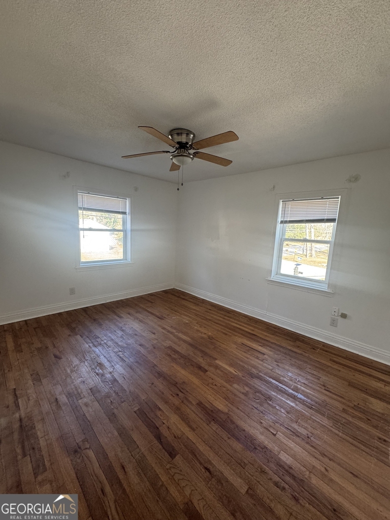 324 N Main Street - Photo 7