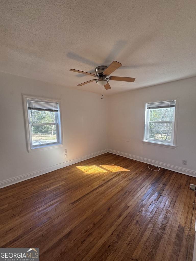324 N Main Street - Photo 10