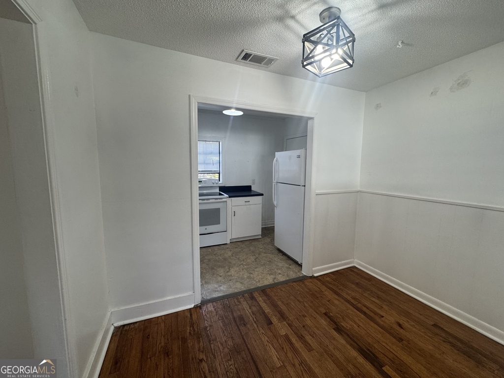 324 N Main Street - Photo 3