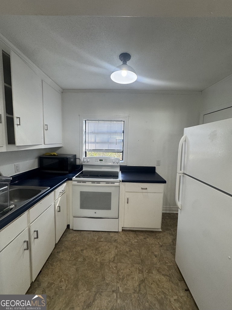 324 N Main Street - Photo 5