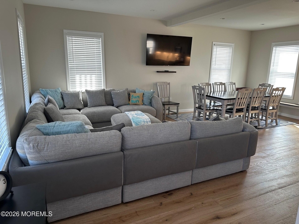 102 New Jersey Avenue - Photo 2