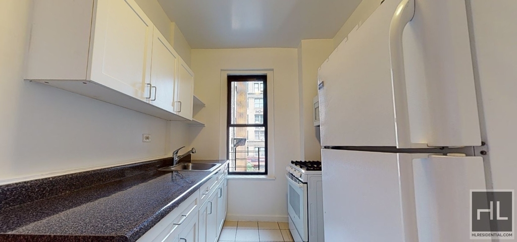 West 171st Street - Photo 3