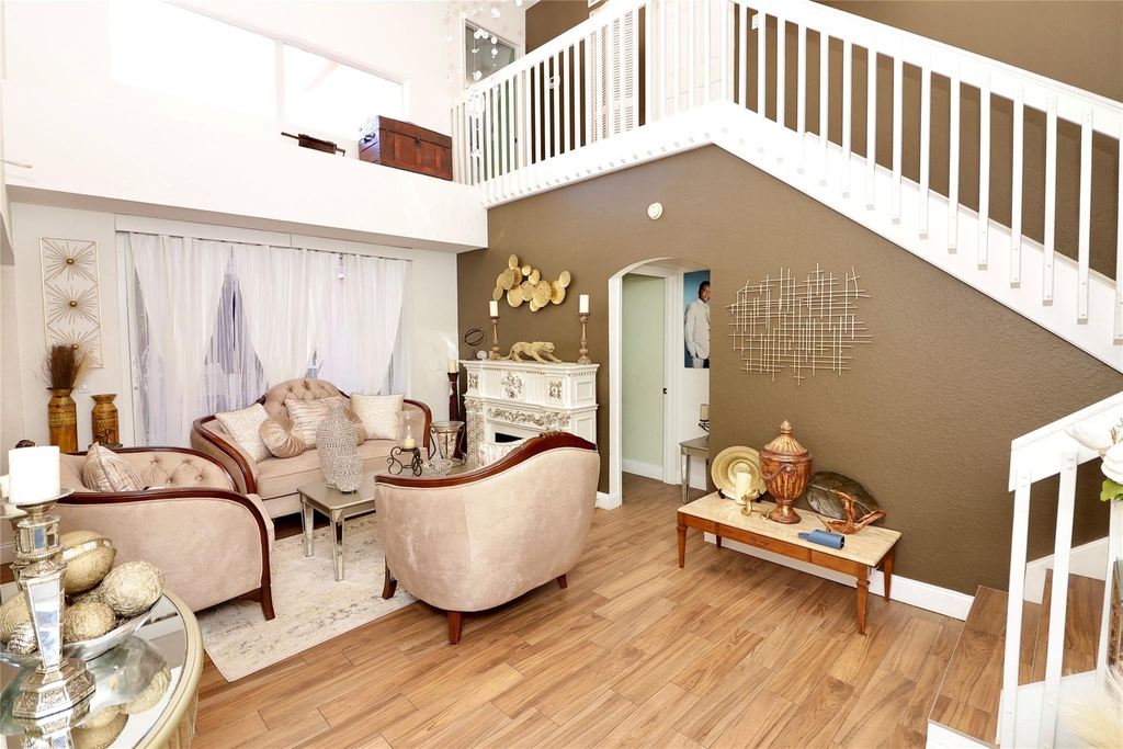 6602 Geneva Street - Photo 6