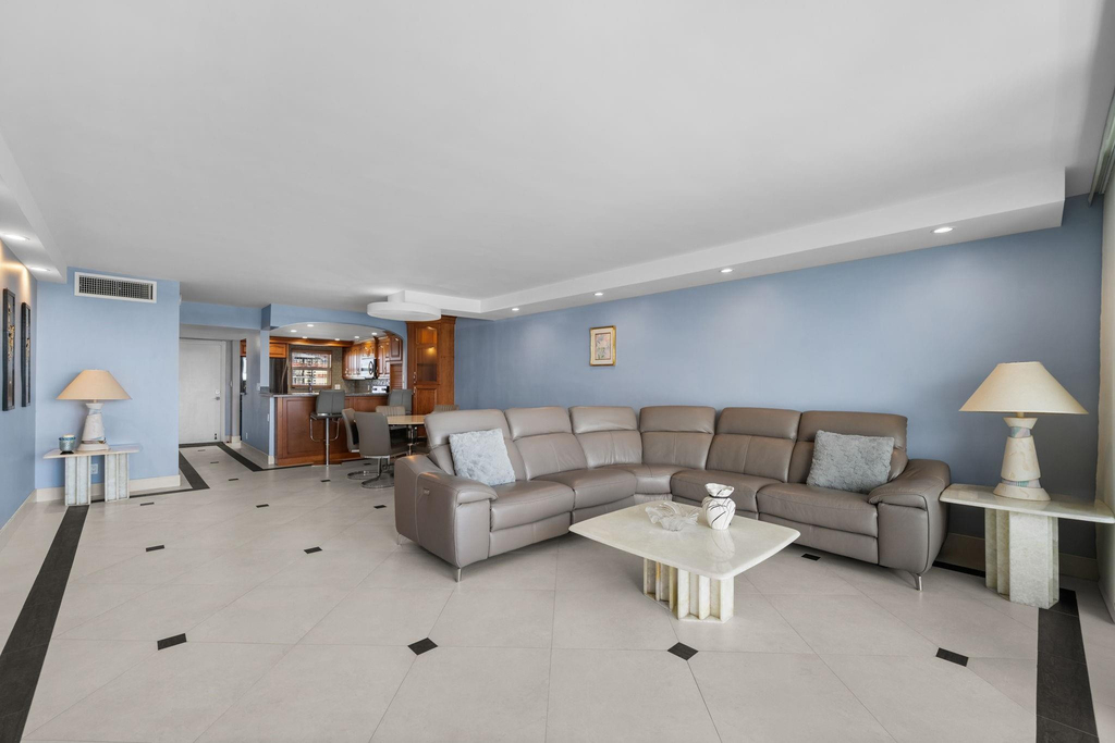 511 Bayshore Drive - Photo 5