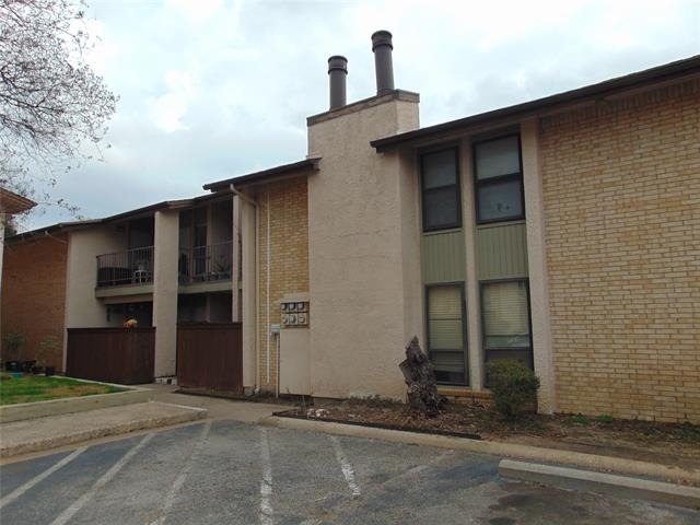 12806 Midway Road - Photo 16