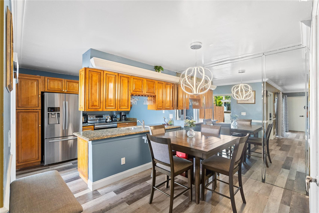 1600 Coral Avenue - Photo 5
