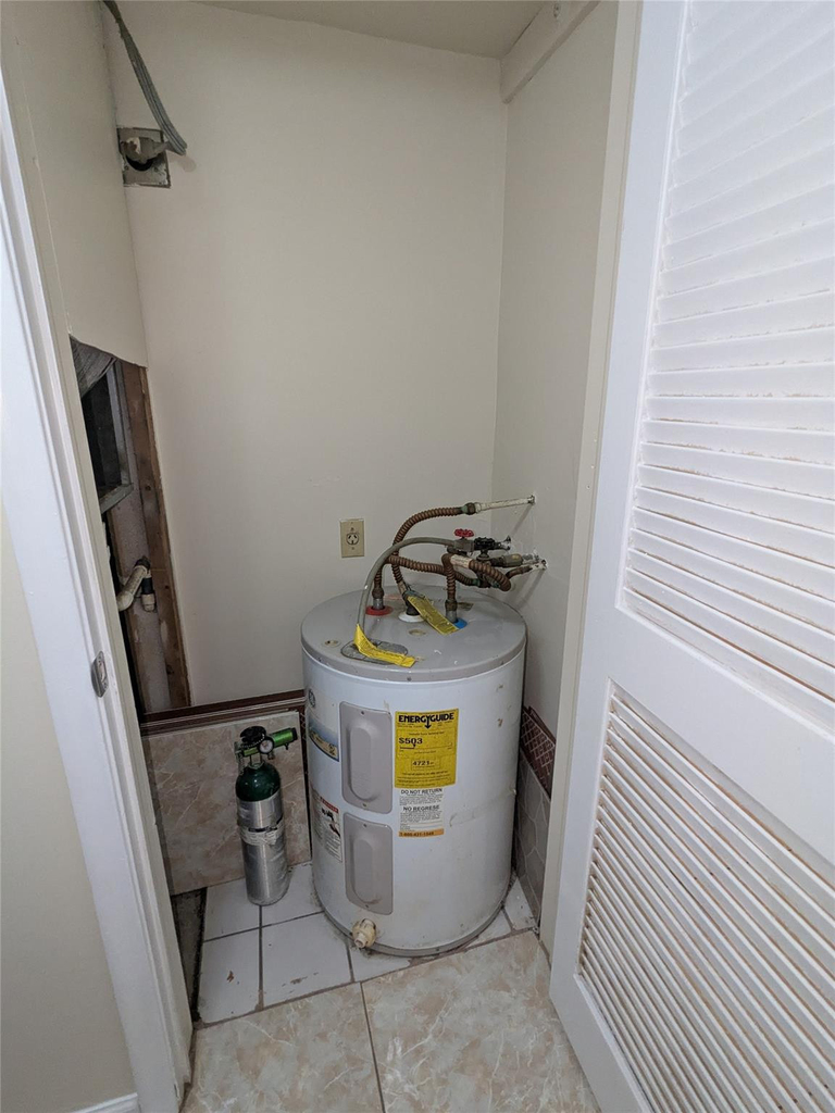 9800 Hollybrook Lake Drive - Photo 18
