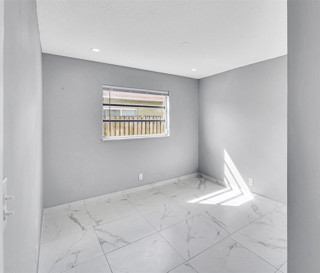 4681 Sw 43rd Terrace - Photo 10