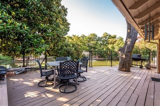 6737 Lakefair Circle - Photo 1