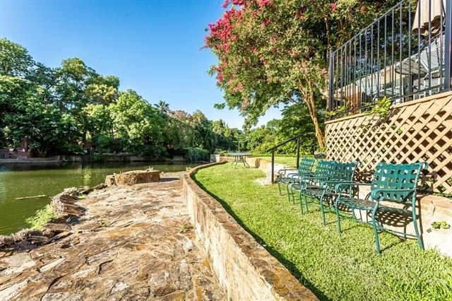 6737 Lakefair Circle - Photo 34